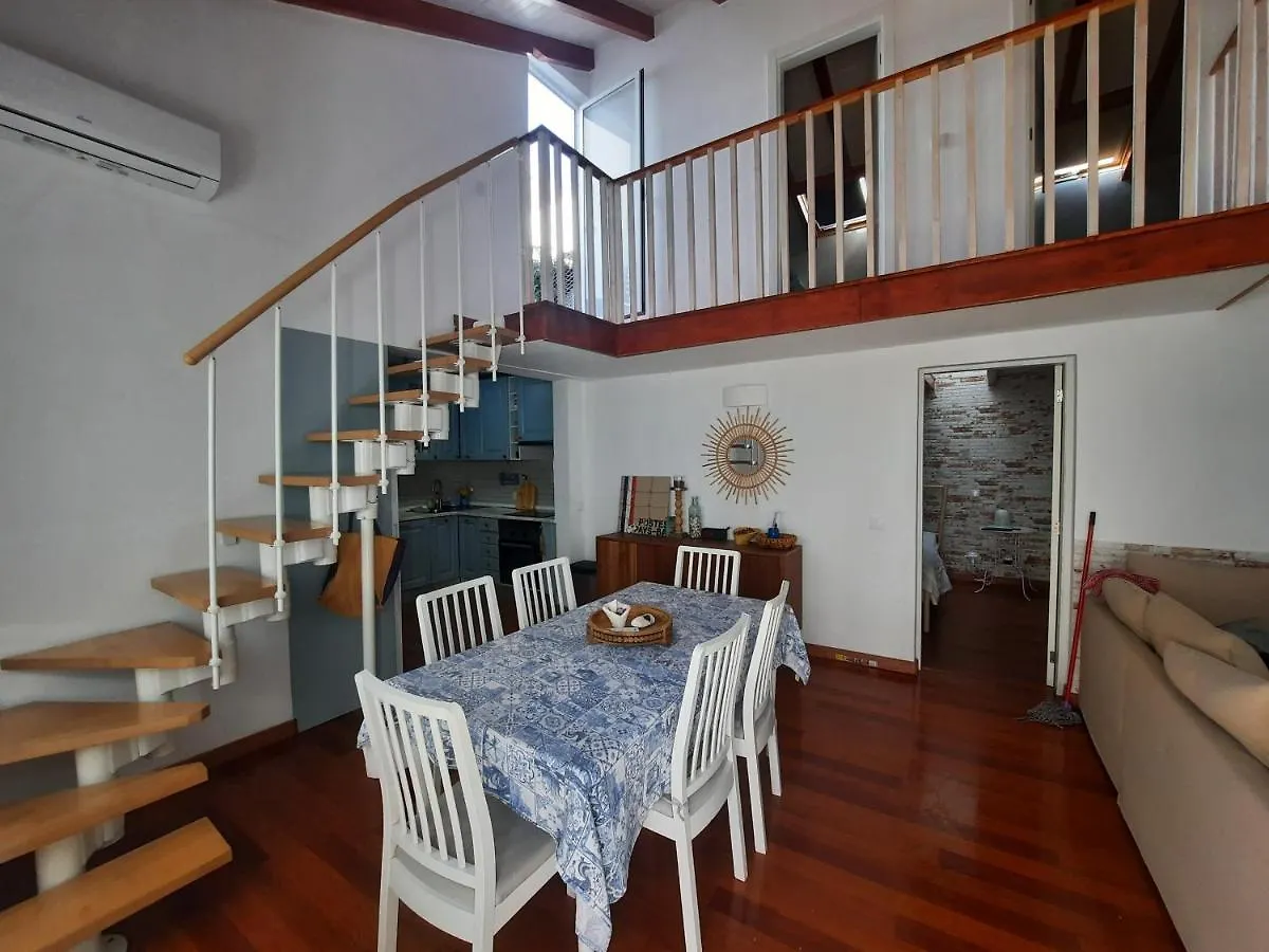 Central cozy home Ferragudo  Сasa de vacaciones